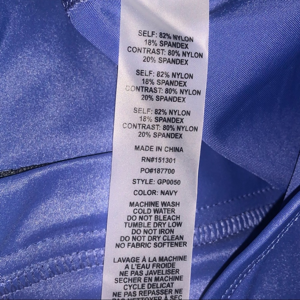 Good American The Power Zip Sports Bra Blue NWT - Picture 9 of 9